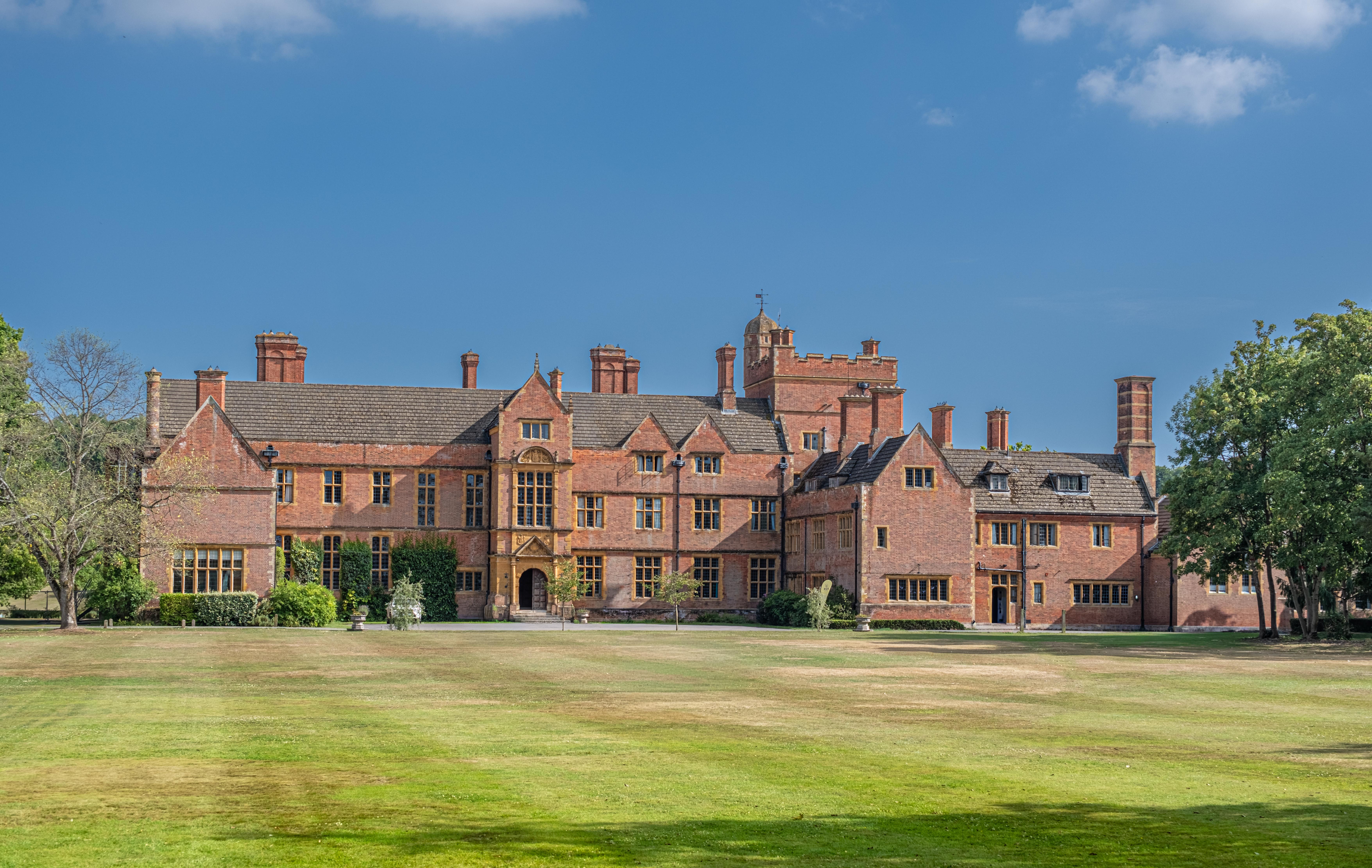 Port Regis - English Residential Summer School